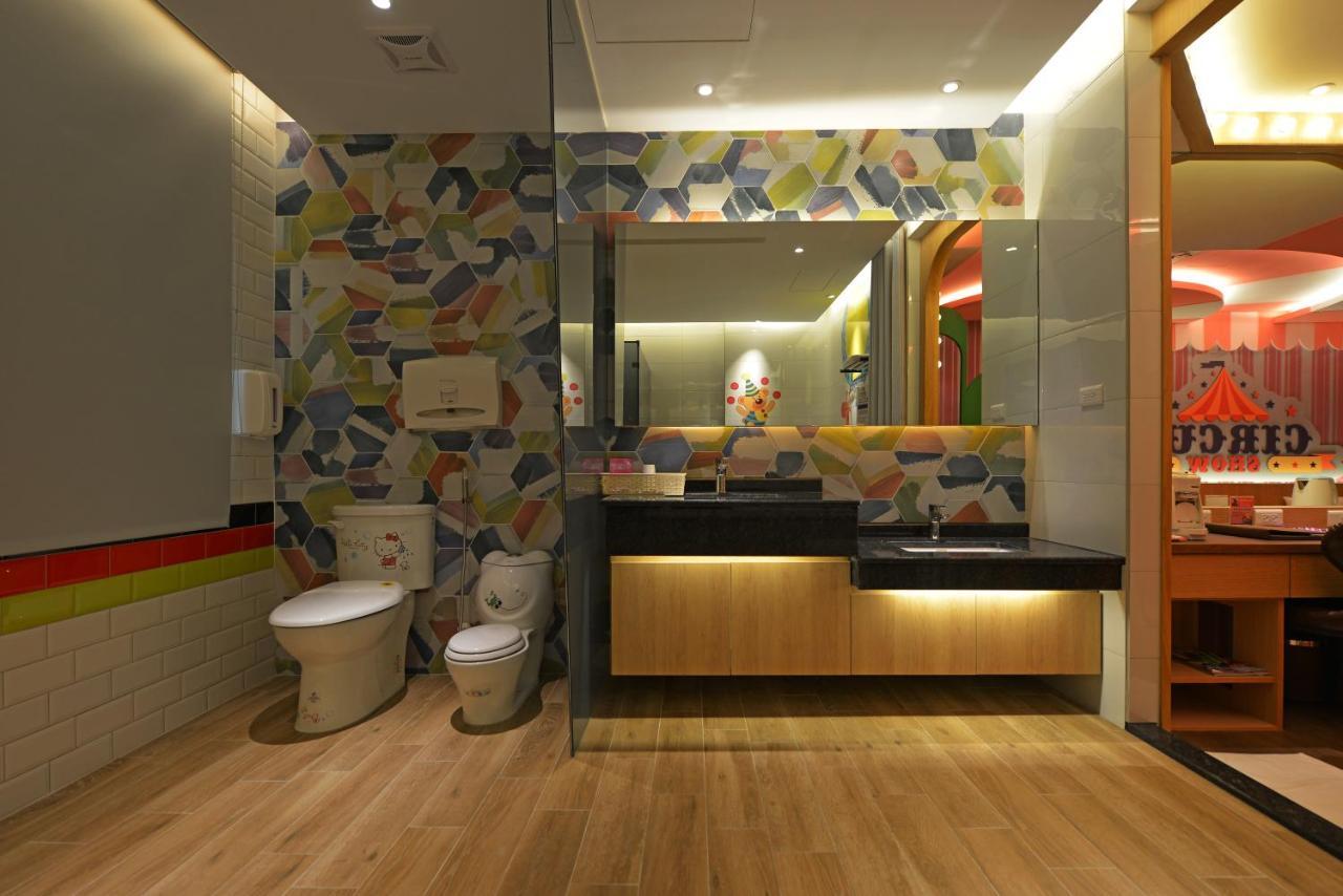 Romantic Code Art Motel Shanhua Экстерьер фото