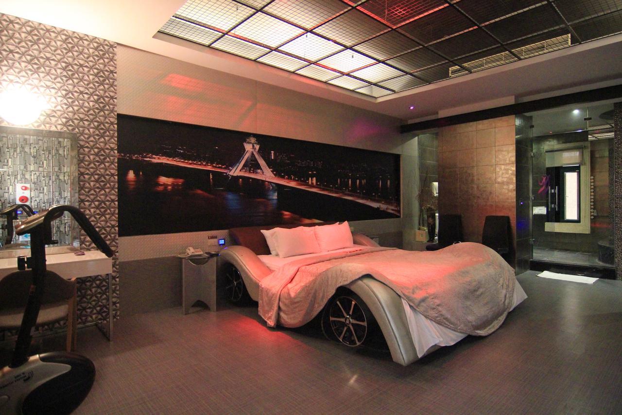 Romantic Code Art Motel Shanhua Экстерьер фото